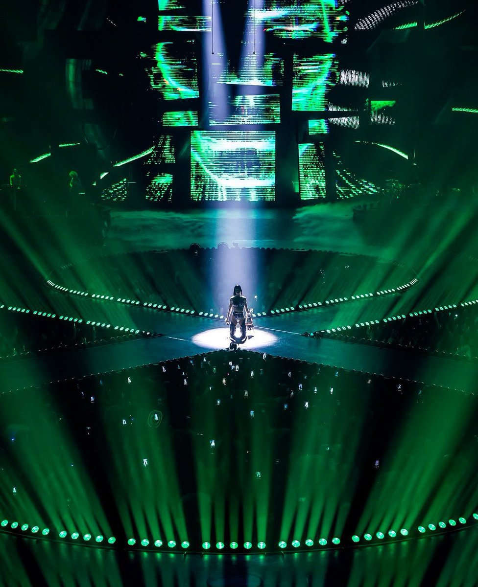 katyperryinfoo's tweet image. #BOXSCORE: The “THE LIFETIMES TOUR” keeps making history! 🚀✨

📊 From the 31 shows reported to Pollstar so far, the tour has grossed an impressive $46.7 million, with a total audience of 378,396 fans and 99.23% of tickets sold.

🔹 Total Gross: $46,703,161
🔹 Tickets Sold:…