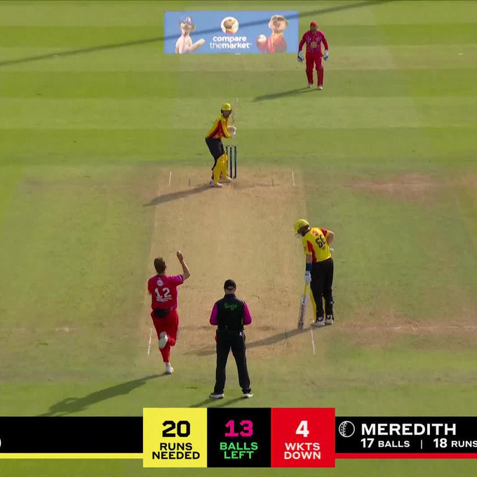 Ben Kellaway takes a BRILLIANT tumbling catch 🤸