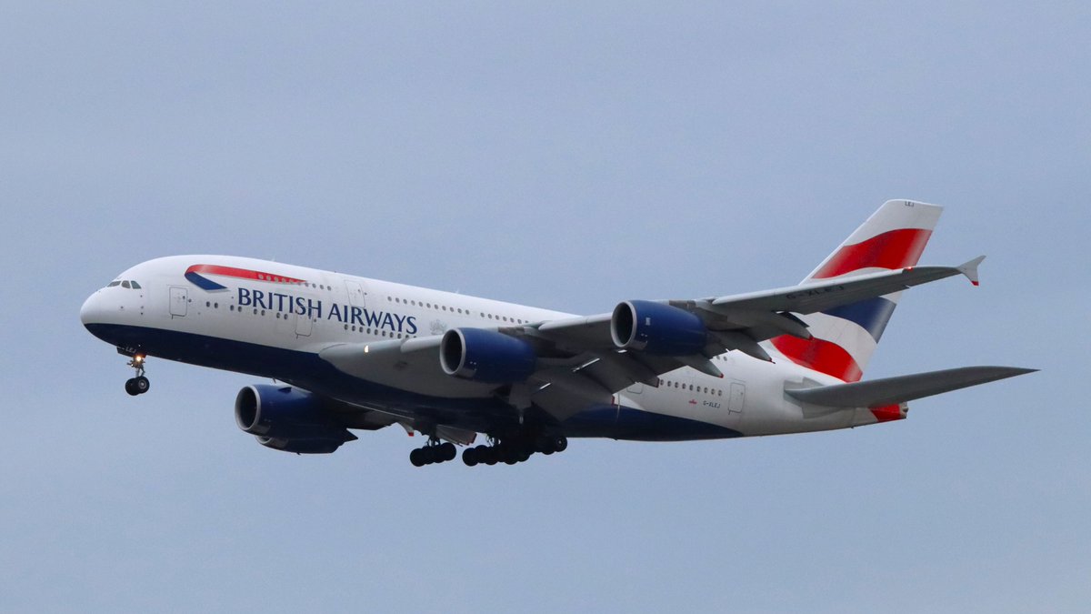 MARR_Airplanes's tweet photo. British Airway Airbus A380-800 (G-XLEX) on a runway 1R final @Dulles_Airport .

#airbus #airbusa380 #britishairways #planespotter #viation #avgeek #aviation_lovers #A380 https://t.co/323tScinEB
