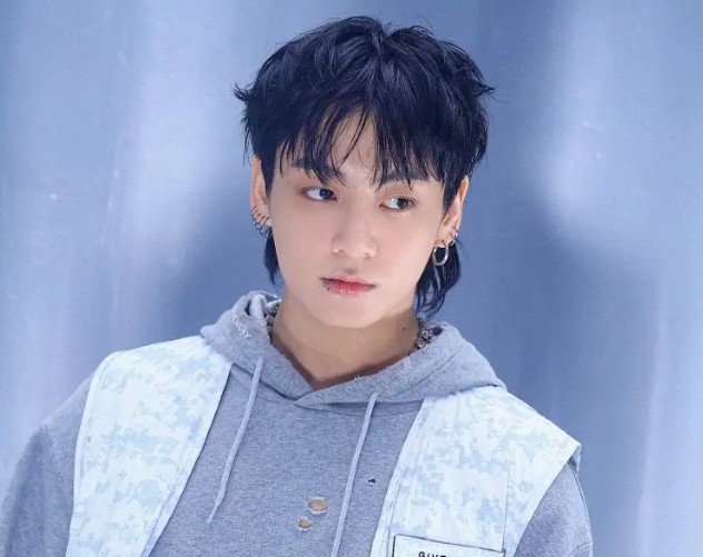 AboutMusicYT's tweet image. 3D by Jungkook has now surpassed 1 billion streams on Spotify.