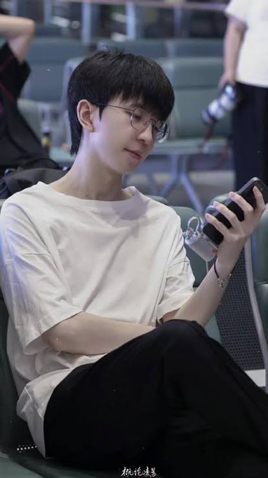 旦那様が現役選手で1番顔推しです🤍 