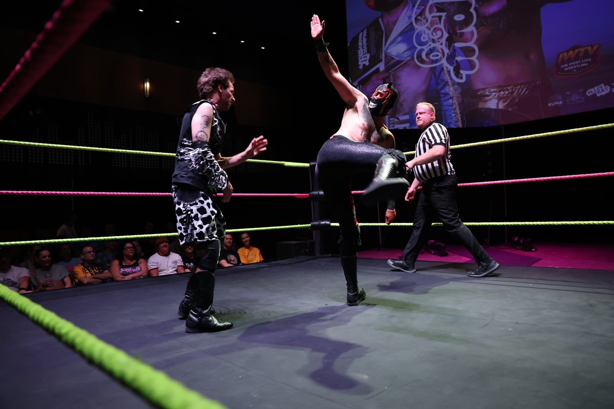 STEVEN CROWE vs. GINHA

LPW 39: Time to Pretend ⎸ Friday, August 1st, 2025

📸: Top Rope Images

youtu.be/Pn6wK6RYay8