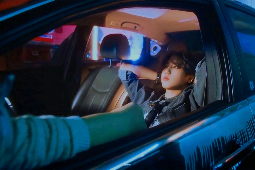 captain kit ☯︎ #PHOENIX ❤️🔥 tweet media