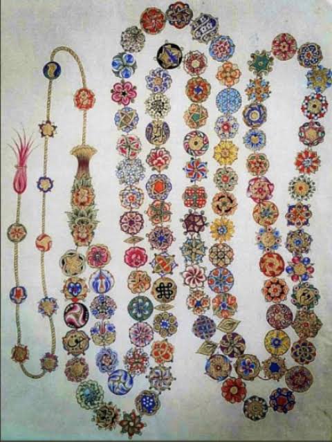 Hasan Mert Kaya (@kayamerthasan_) on Twitter photo Süheyl Ünver hocamızın enfes bir çizimi. Adı “imkansız tespih” olabilir.
Her habbesinde ayrı bir alem, farklı bir rüya gizli🌿 Süheyl Ünver hocamızın enfes bir çizimi. Adı “imkansız tespih” olabilir.
Her habbesinde ayrı bir alem, farklı bir rüya gizli🌿