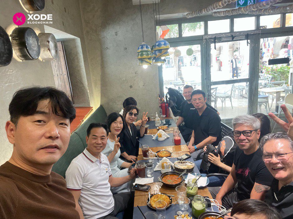 GeneSon1130's tweet image. 두바이 Token 2049 
Team XODE!! 

#xodeblockchain #처음처럼만 #모두는한마음