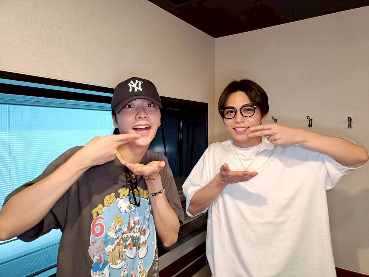 TOKYOFM/JFN『IMP.のIMPickup』 (@7mpickup_tfm) on Twitter photo 今日の担当:影山拓也&松井奏❤💛
「IMP.の #IMPickup」今日も放送!📡
8月25日、今日はなんの日でしょう??
#影山拓也 #松井奏 がピックアップ☑️
『ずる🍜ずる🍜』
📻radiko.jp/share/?sid=FMT…
#IMP. <a href="/_7mp_official_/">IMP. OFFICIAL</a> #TOKYOFM #JFN 今日の担当:影山拓也&松井奏❤💛
「IMP.の #IMPickup」今日も放送!📡
8月25日、今日はなんの日でしょう??
#影山拓也 #松井奏 がピックアップ☑️
『ずる🍜ずる🍜』
📻radiko.jp/share/?sid=FMT…
#IMP. <a href="/_7mp_official_/">IMP. OFFICIAL</a> #TOKYOFM #JFN