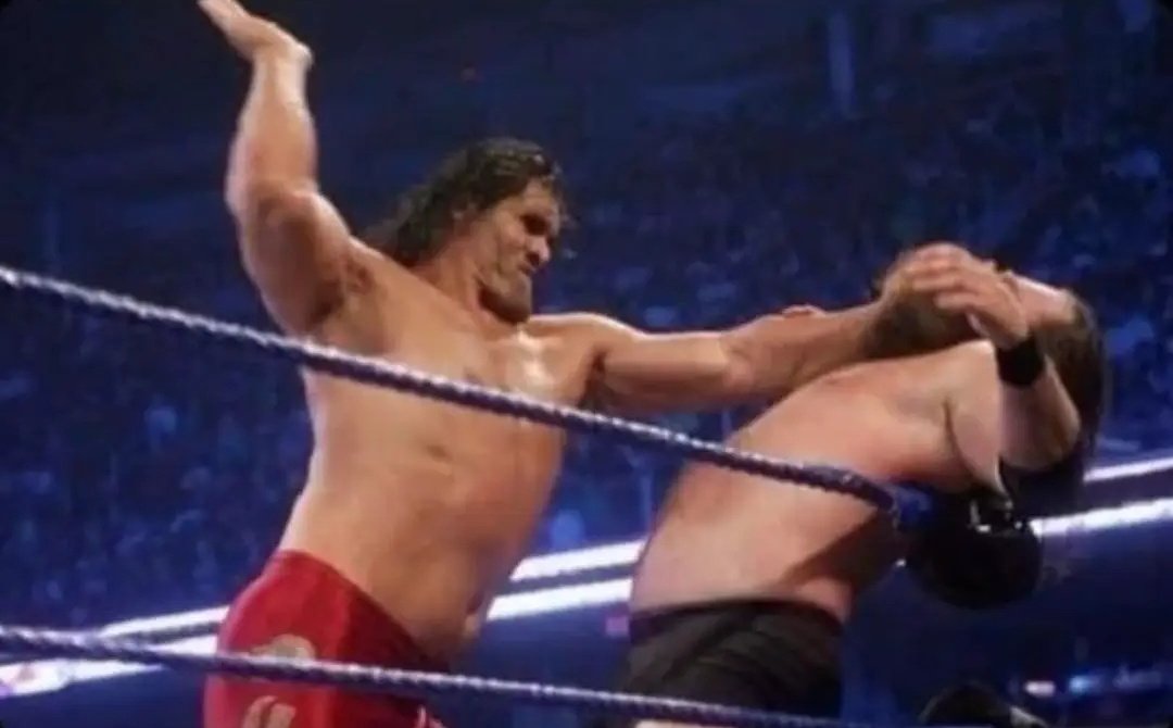 Bruno Fernandez giving out reasons why he needs to leave Manchester united. 
He needs to leave, or struggles continue 💔