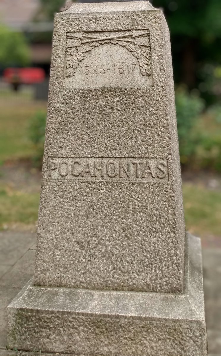 writingsuzanne's tweet photo. Pocahontas (1595-1617) 🌻
Buried at St George's Church Gravesend.
Statue unveiled in 1958.
Photos taken in August 2025.
#Pocahontas #Statue #USA #America #Virginia #Jamestown #Gravesend #Kent #History  #HistoricalFigure #Disney #Thames #ColoursOfTheWind #JustAroundTheRiverbend 🛶 https://t.co/zuyZTnPMfF