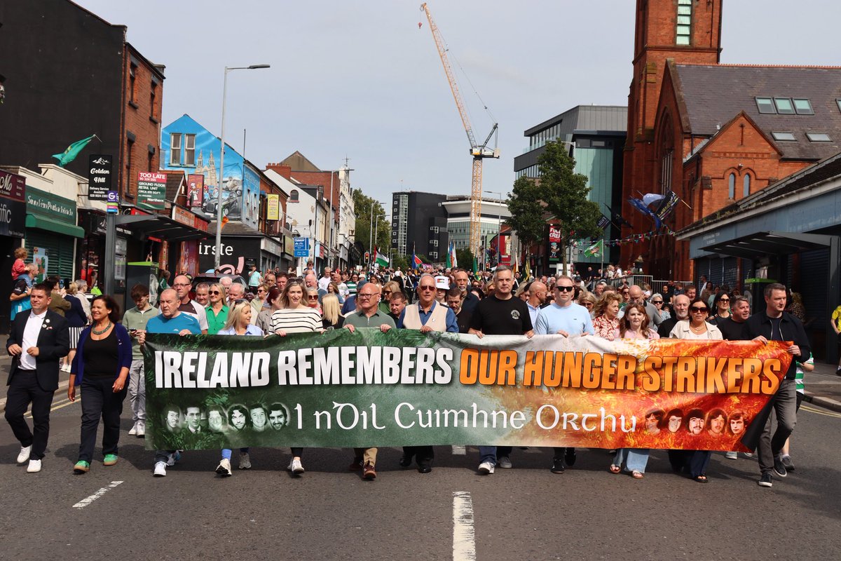 Sinn Féin tweet media