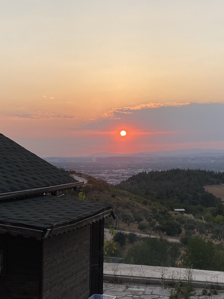 🥀  Ve gün akşam oldu…