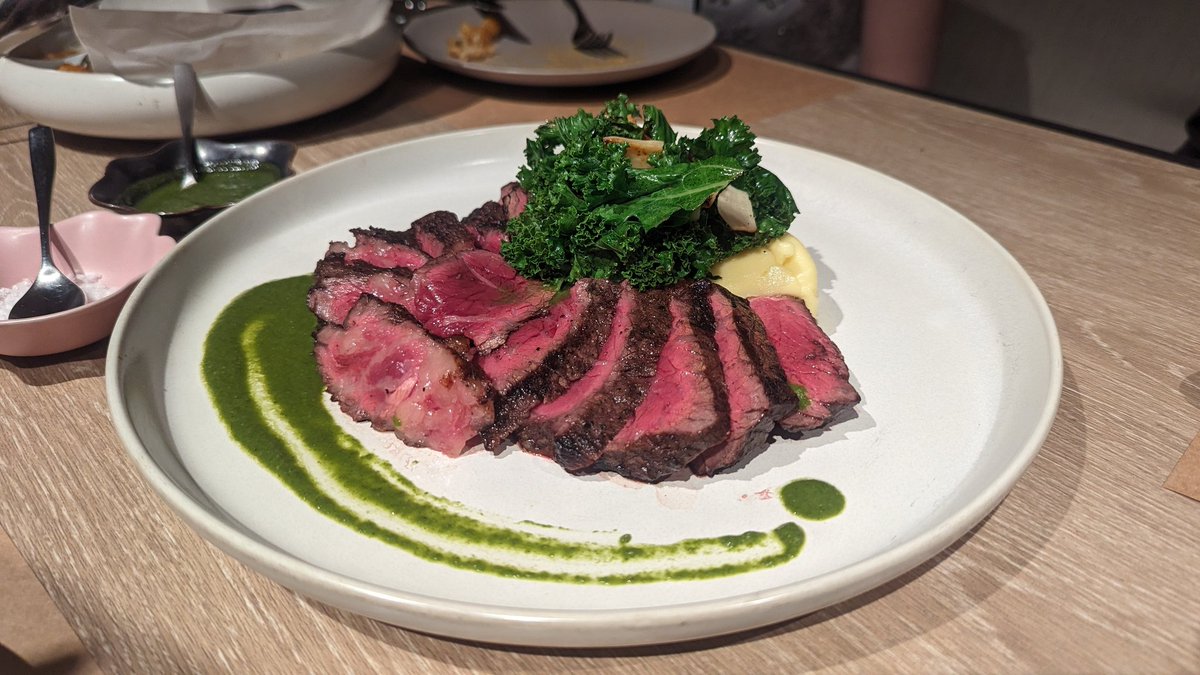 𝑪𝒊𝒏𝒅𝒚 𝑳. tweet media