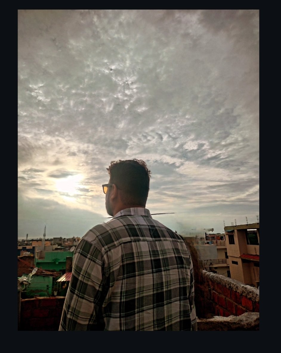 नज़र घड़ी पर रखना मित्र, सुइयां फ़िर घूमेगी !