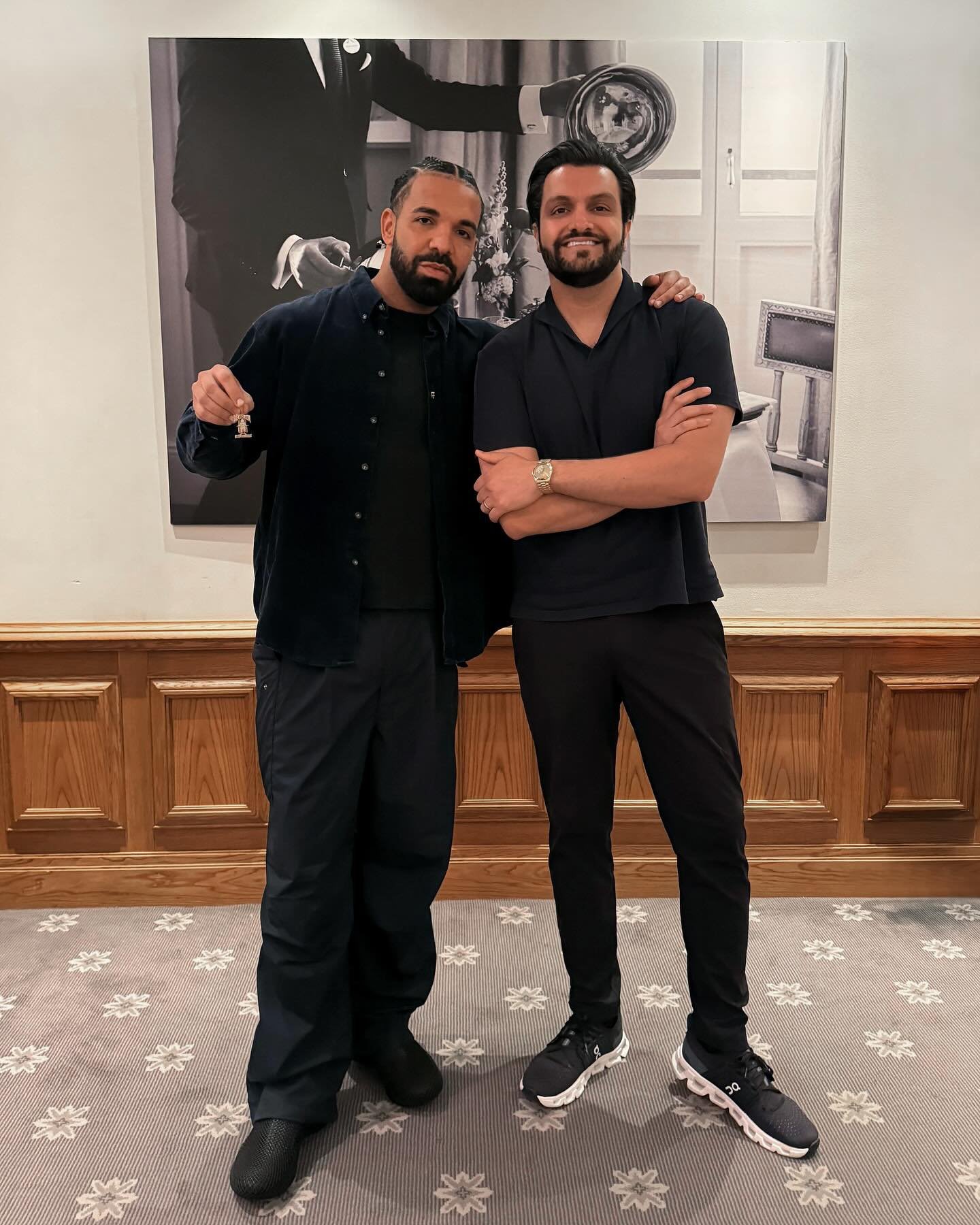 No Jumper on X: "Drake has seemingly purchased 2pac's original worn Death  Row Records pendant from famous luxury collector Alexander Bitar  https://t.co/SOnoj2tUnU" / X