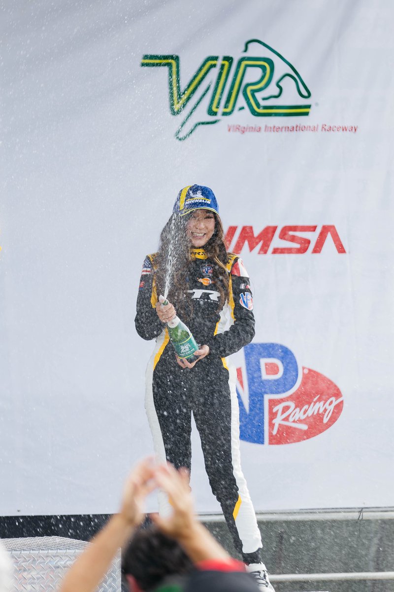 samanthatanracing tweet media