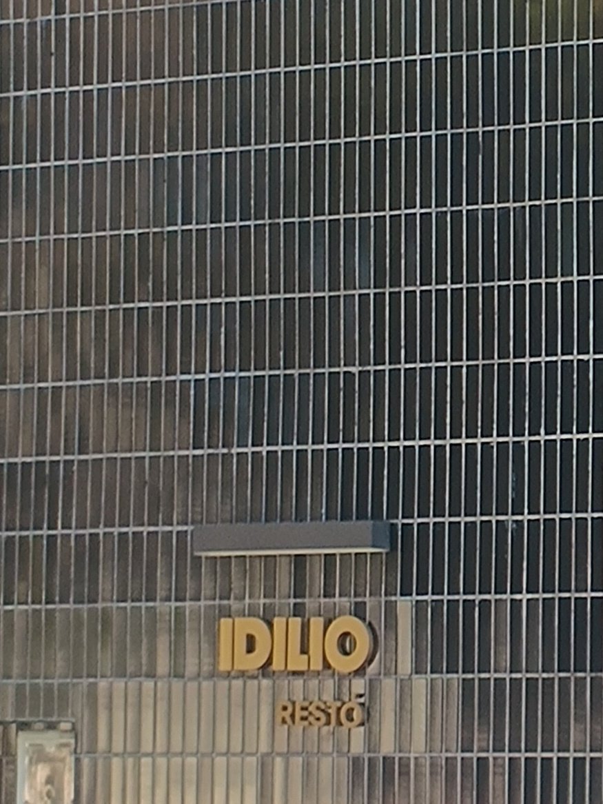 Alguien conoce este lugar en Saavedra? Paso siempre por el boulevard y es la primera vez que lo veo.