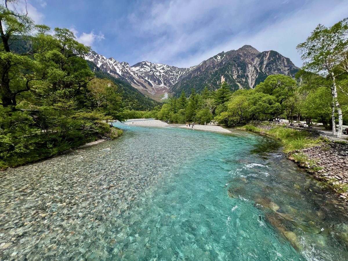 Kamikochi Natural Reserve in Japan - Crystal clear water, ponds on a magical mountains background 🇯🇵🗻✨