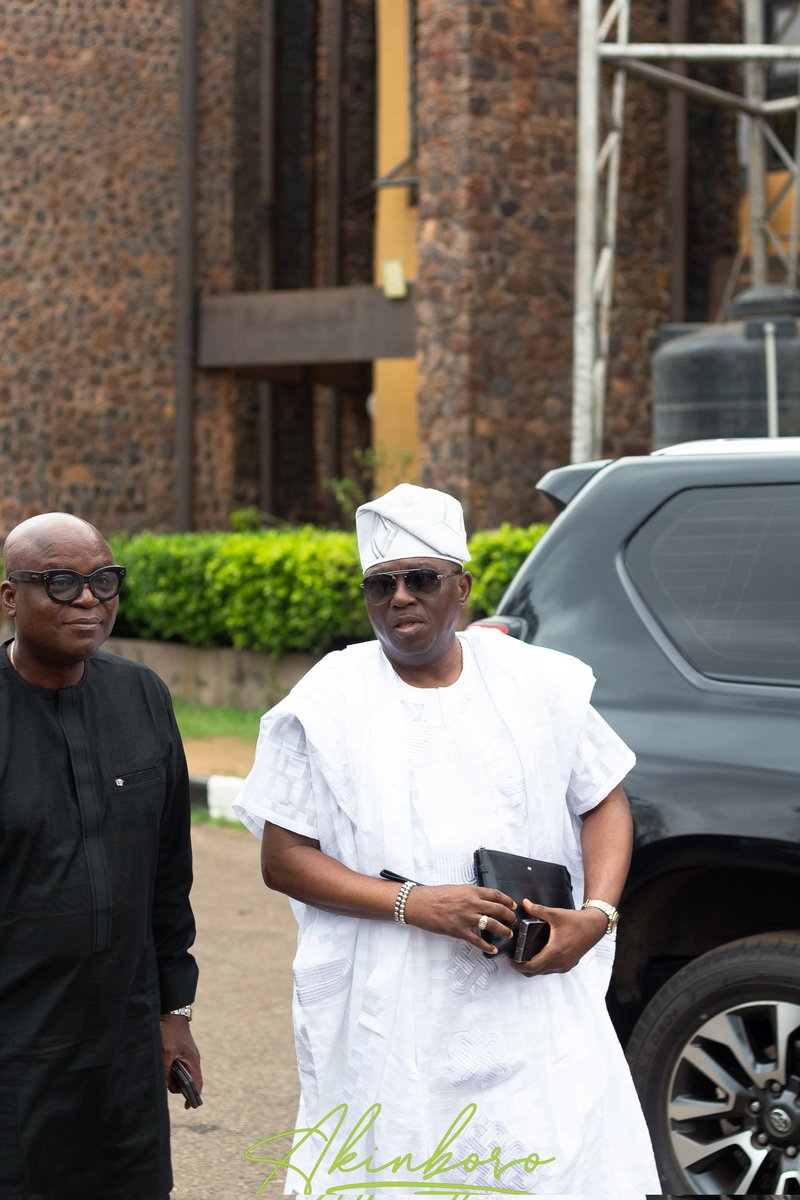 MuyiwaAkinboro tweet picture