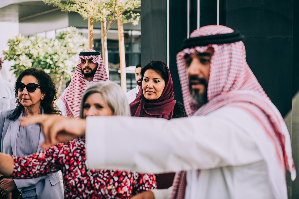 جسّد حضور صاحبة السمو الملكي الأميرة ريما بنت بندر بن سلطان، سفيرة المملكة لدى الولايات المتحدة الأمريكية، وصاحب السمو الملكي الأمير فيصل بن بندر بن سلطان، رئيس مجلس إدارة الاتحاد السعودي للرياضات الإلكترونية، وسعادة السيناتور جوني إرنست، في #كاس_العالم_للرياضات_الالكترونية، عمق