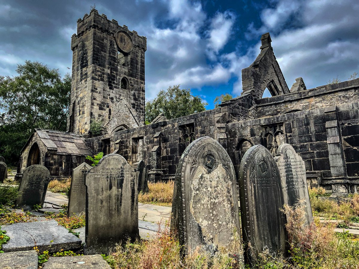The old church at Heptonstall above Hebden Bridge, West Yorkshire

4.35pm, 16th August 2025