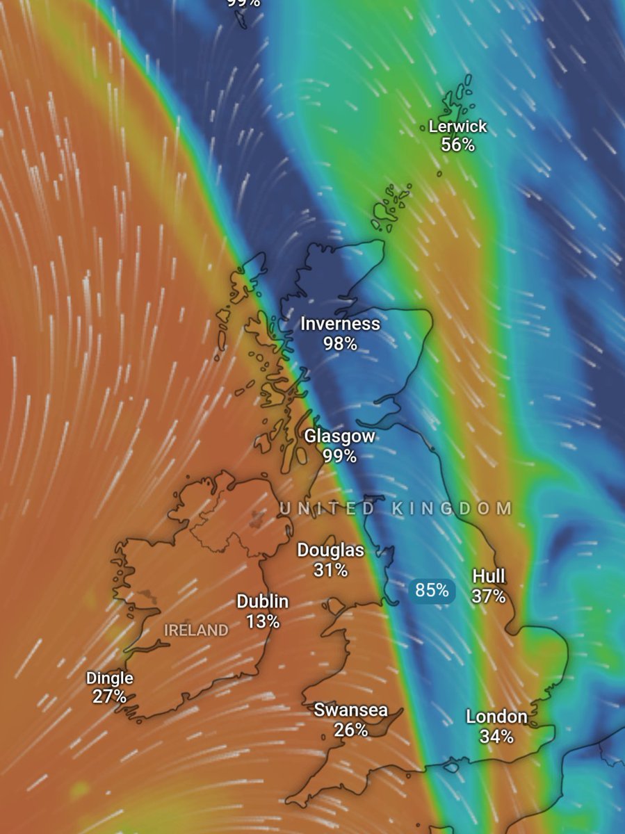 ChadWeather's tweet image. #BankHolidayMonday 🌤️

Hot conditions developing with plenty of sunny skies which might be hazy at times with high-cloud &amp;amp; lingering contrails.

A gusty southerly wind developing ahead of change with the remnants of ex-hurricane Erin out west. 

Max 28°C Min 14°C Max Gusts 25mph