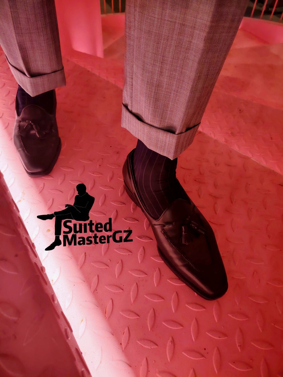 patrick_suit's tweet image. 来，叔叔带你去红灯区