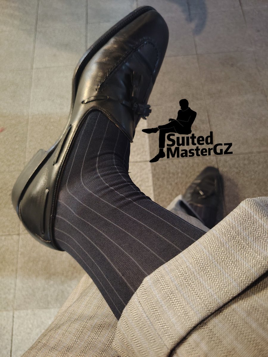 patrick_suit's tweet image. 来，叔叔带你去红灯区