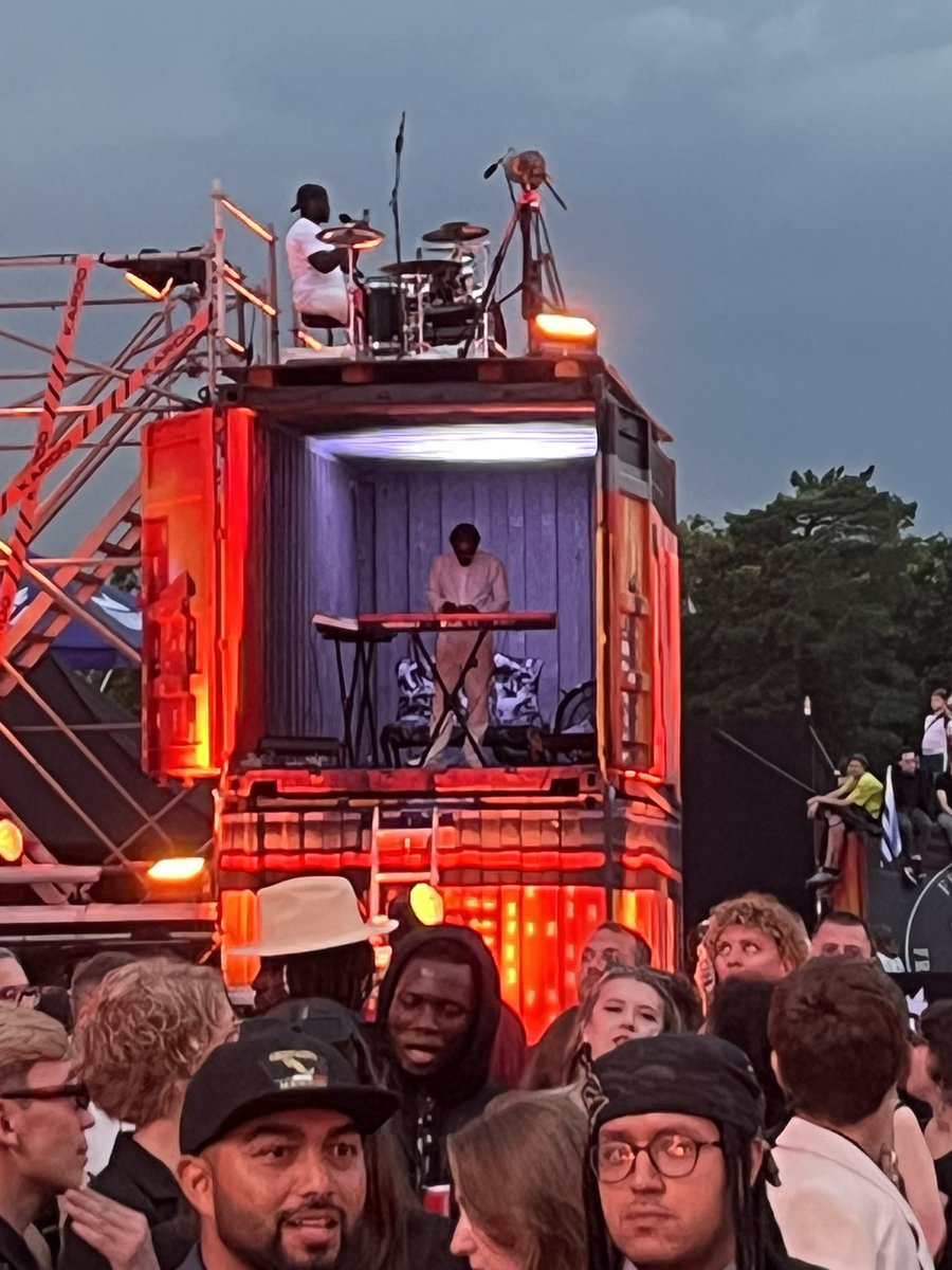 AzarStrato's tweet image. Группа Контейнир