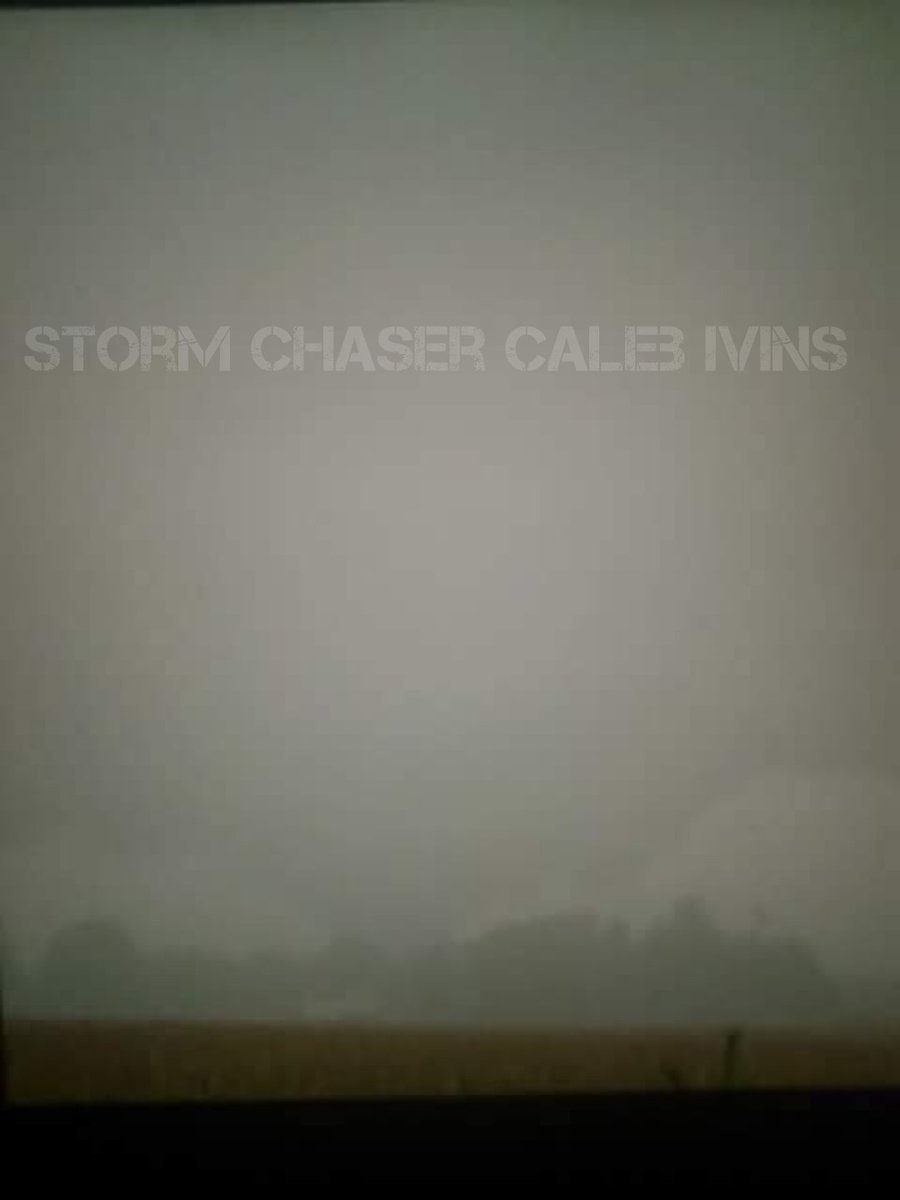 9 years ago today! The surprise tornado outbreak across Northern Indiana, NW Ohio, &amp; Ontario! What was supposed to be a marginal day quickly evolved into anything but thanks to an MCV which moved into the region!  These photos were taken from Northern Indiana!

#Tornado
<a href="/NWSIWX/">NWS Northern Indiana</a>