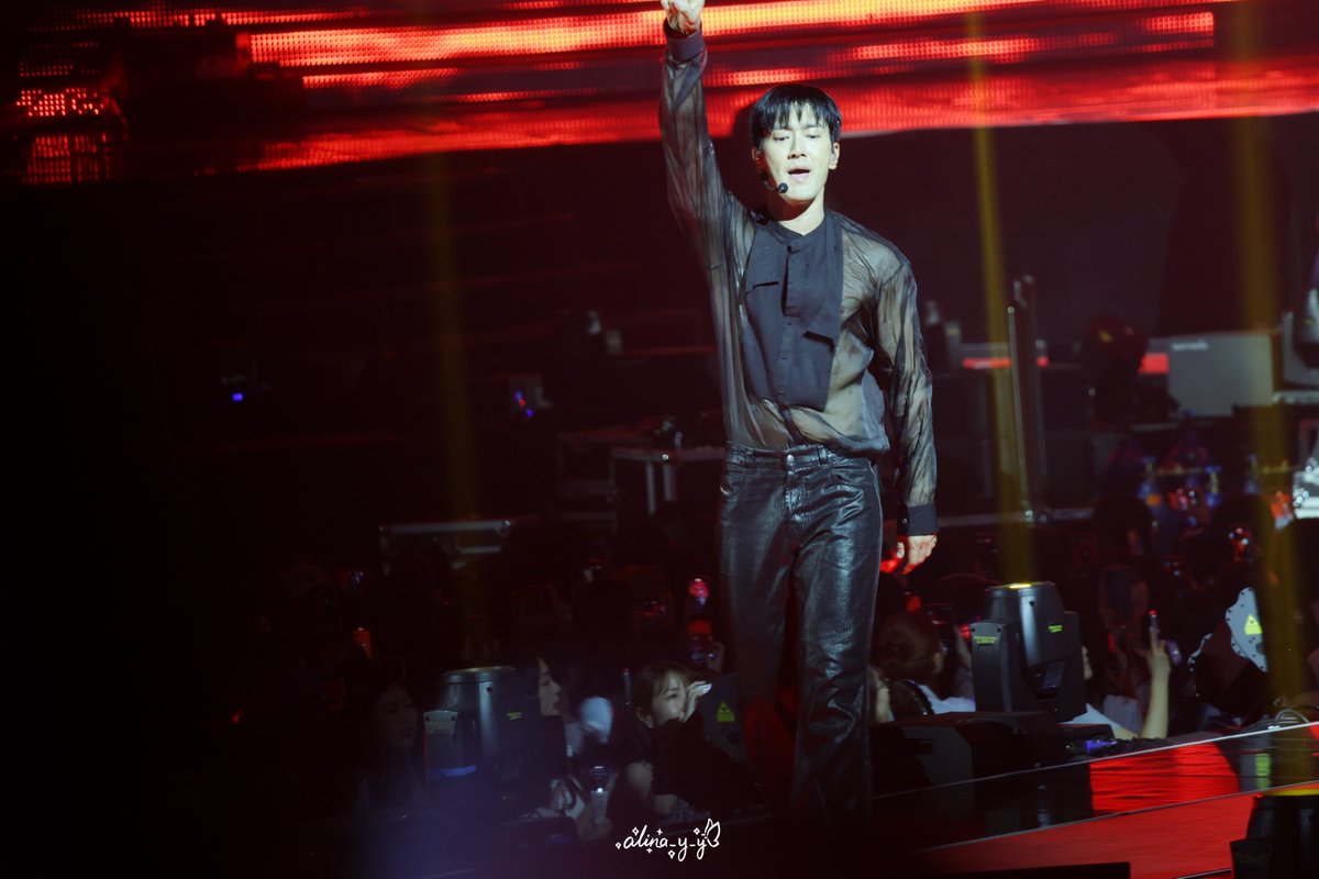 alina_y_y's tweet photo. 250824
 <SUPER SHOW 10> in SEOUL DAY3

#SIWON
 #시원
#최시원 
#슈퍼주니어 
#SUPERJUNIOR https://t.co/cyY1w26rhJ