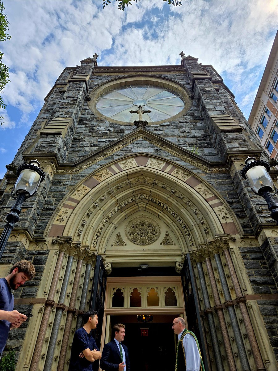 MichaelGatesESQ's tweet photo. I attend Mass on Sundays and at lunch hour during the week at St. Patrick's [Est. 1792] in D.C.  It's a short walk from the DOJ, located on 10th St. and less than a block from Ford's Theater where President Lincoln was shot.  Incredibly beautiful church - and, I attend Mass as much as I can, not only to keep me centered in the face of the many challenges here on earth, but for the spiritual benefits and to store up treasures for Heaven. I don't just love the Catholic Church, I am in love with the Catholic Church.  Today, we are reminded of the four cardinal virtues - Prudence, Justice, Fortitude, and Temperance - how appropo at this very moment.  Thank you, and God Bless ✝️ 🇺🇸🇺🇸🇺🇸