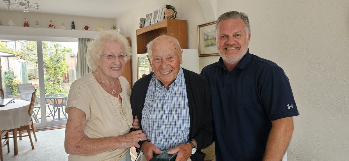 ChrisGuyW12's tweet image. Andy Sinton 💪🔵⚪

@QPR 💙