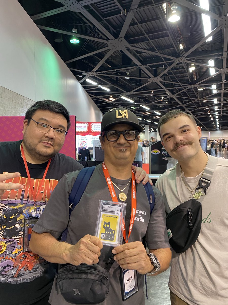 Locked in a VeeFriends grail at ⁦<a href="/wcoast_cardshow/">West Coast Card Show</a>⁩ ..Very Very Very Very Lucky Black Cat CGC 8 🙌 Big shoutout ⁦<a href="/Corso52/">Corso</a>⁩ for the smooth negotiation and ⁦<a href="/House_of_Ren89/">House_of_Ren | VeeFriends</a>⁩ for the hospitality 💚

⁦<a href="/veefriends/">VeeFriends</a>⁩ ⁦<a href="/VeeFriendsCards/">VeeFriends Cards</a>⁩ ⁦<a href="/garyvee/">Gary Vaynerchuk</a>⁩