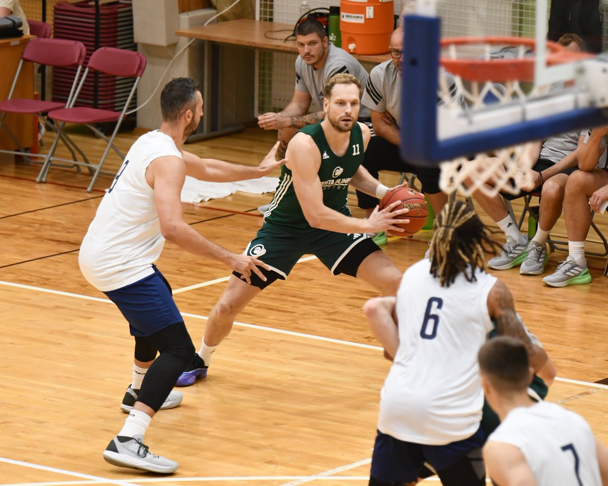 Final📊:

 ➡ Girard 15
 ➡ Blažič 12 / 6 rebounds
 ➡ Gibson 12 / 9 assists
 ➡ Stewart 10 / 5 rebounds

#ZmajevaDruzina | #DragonFamily