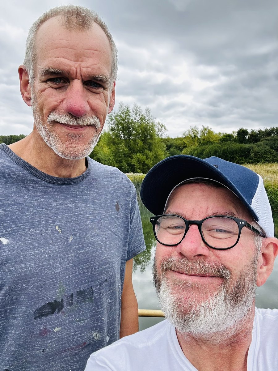 ady_hanson's tweet image. The icing on the cake of a wonderful week with Nicky and the family

A roast dinner and a walk along the river in Oxford 

Time for the cherry on top

Seeing Oxfords finest @suspiretheband at @TheBullingdon 

💜🎶