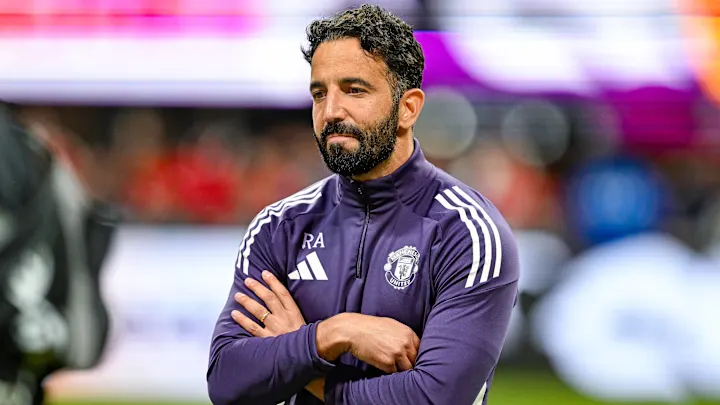 Football Talk (@footballtalkhq) on Twitter photo How long it took the โBig Sixโ managers to win back-to-back Premier League games โฑ๏ธ๐
๐ด Arne Slot โ 2 games
๐ต Pep Guardiola โ 2 games
โช๏ธ Thomas Frank โ 2 games
๐ต Enzo Maresca โ 5 games
๐ด Mikel Arteta โ 9 games
โฆRรบben Amorim still hasnโt done it in 29 PL games ๐ฌ How long it took the โBig Sixโ managers to win back-to-back Premier League games โฑ๏ธ๐
๐ด Arne Slot โ 2 games
๐ต Pep Guardiola โ 2 games
โช๏ธ Thomas Frank โ 2 games
๐ต Enzo Maresca โ 5 games
๐ด Mikel Arteta โ 9 games
โฆRรบben Amorim still hasnโt done it in 29 PL games ๐ฌ