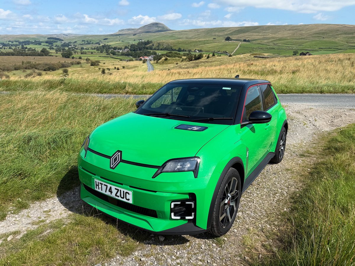 YTimesMotoring's tweet photo. Cars driven over the last week. Can you guess my favourite? 

#easyquestion https://t.co/AG9Uy5SCLn
