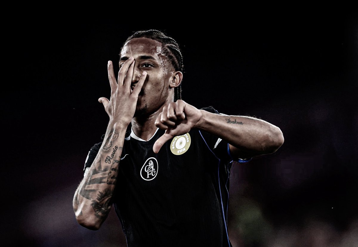 Best Brazilian forward in the Premier League.