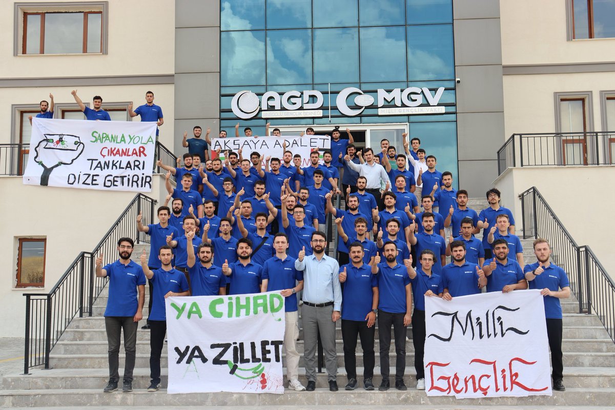 ❝Sapanla yola çıkanlar,
Tankları dize getirir!❞

▼Üniversite Başkanları Kampı

21-24 Ağustos 2025
►Ankara