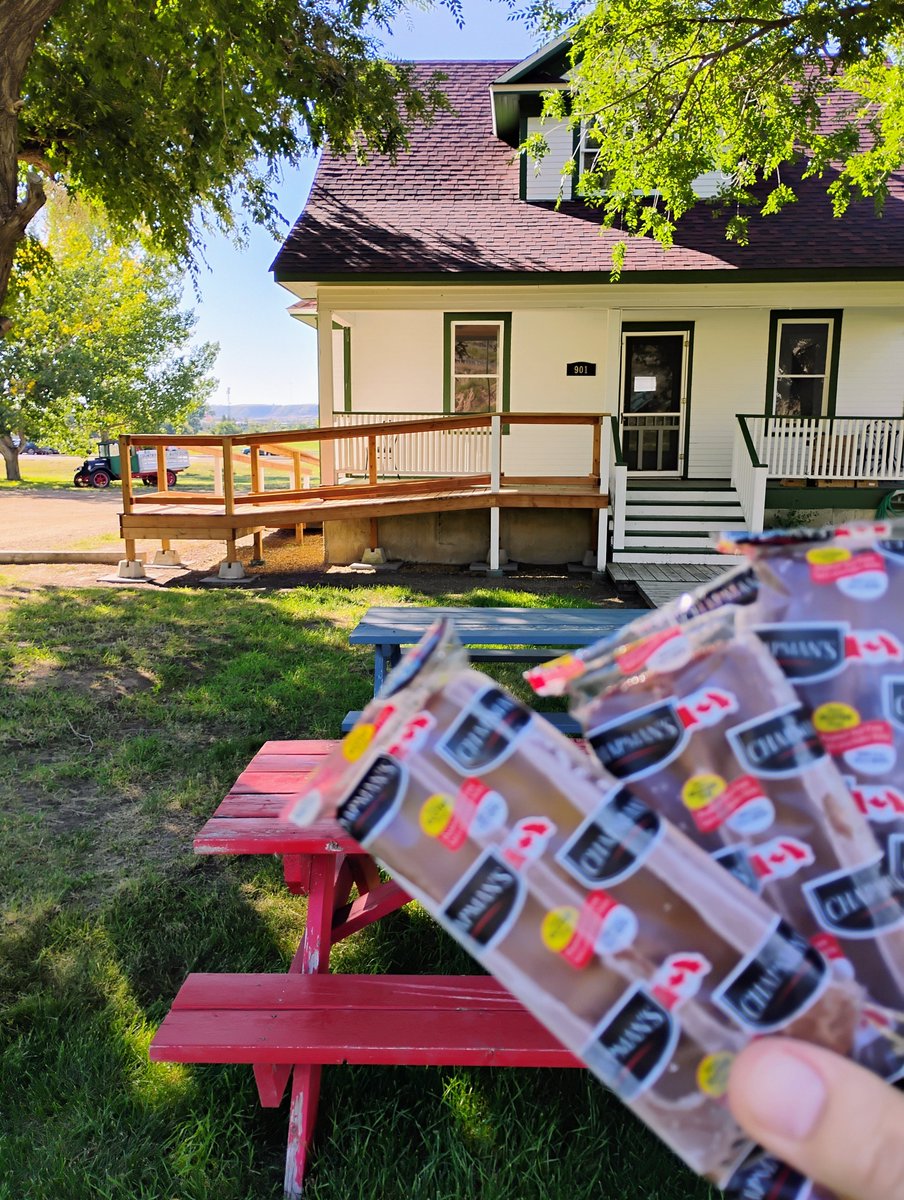 AB_Homestead's tweet photo. The weather is beautiful today in Drumheller! 🤩 It's perfect for a walk, bike ride, or drive down to the Homestead Museum to buy some frozen treats and relax at a picnic table in the shade. https://t.co/v4TlrQa70g