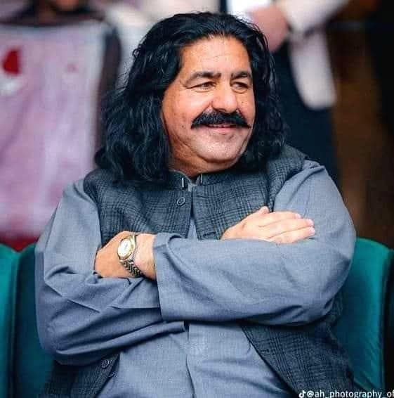 Noorullah_PTM's tweet photo. پشتون تحفظ مومنٹ پر ایک طرف ریاست کے طرف سے غیر آئینی طور پر پابندی۔
دوسری طرف PTM کے ذمہ وار رہنماؤں کو جھوٹے کیسیز میں گرفتار کرنا۔
ان تمام ظلم جبر کیخلاف جمہوریت پسند لوگوں کی خاموشی سوالیہ نشان ہے ۔؟
#ReleaseAllPTMActivists https://t.co/3KaqtgzZCv