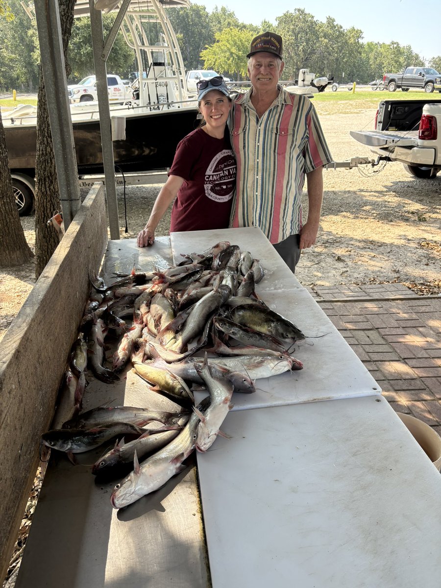 JRodsService's tweet photo. I have been running a lot of catfish trips lately, this morning Bill and his daughter joined me and put a limit of eater catfish in the cooler in no time. 
I have a lot of weekdays available come catch some catfish for your fish fry. 254-203-2561 
https://t.co/ZF96fYWLao https://t.co/exhNq576j7