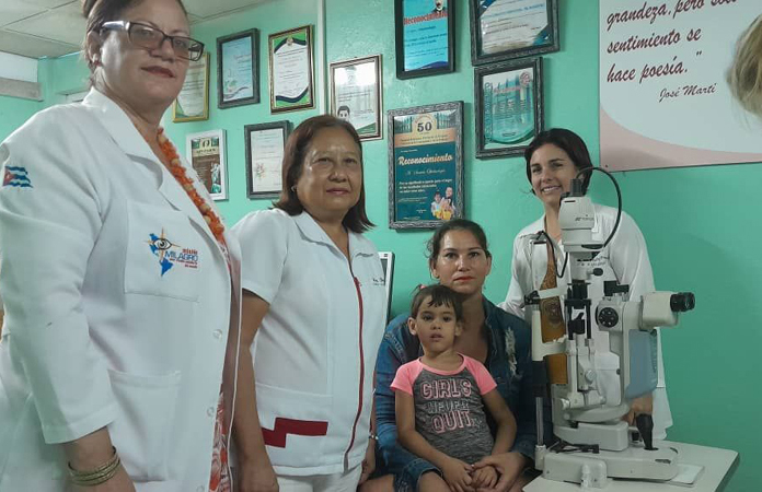 ⚕️🩺|| Incluye oftalmología pediátrica nuevos procederes en Holguín|

🏥El servicio de oftalmología del Hospital Pediátrico Octavio de la Concepción y de la Pedraja incorporó nuevos procederes quirúrgicos mediante técnicas que mejoraron la calidad de vida de los pacientes.