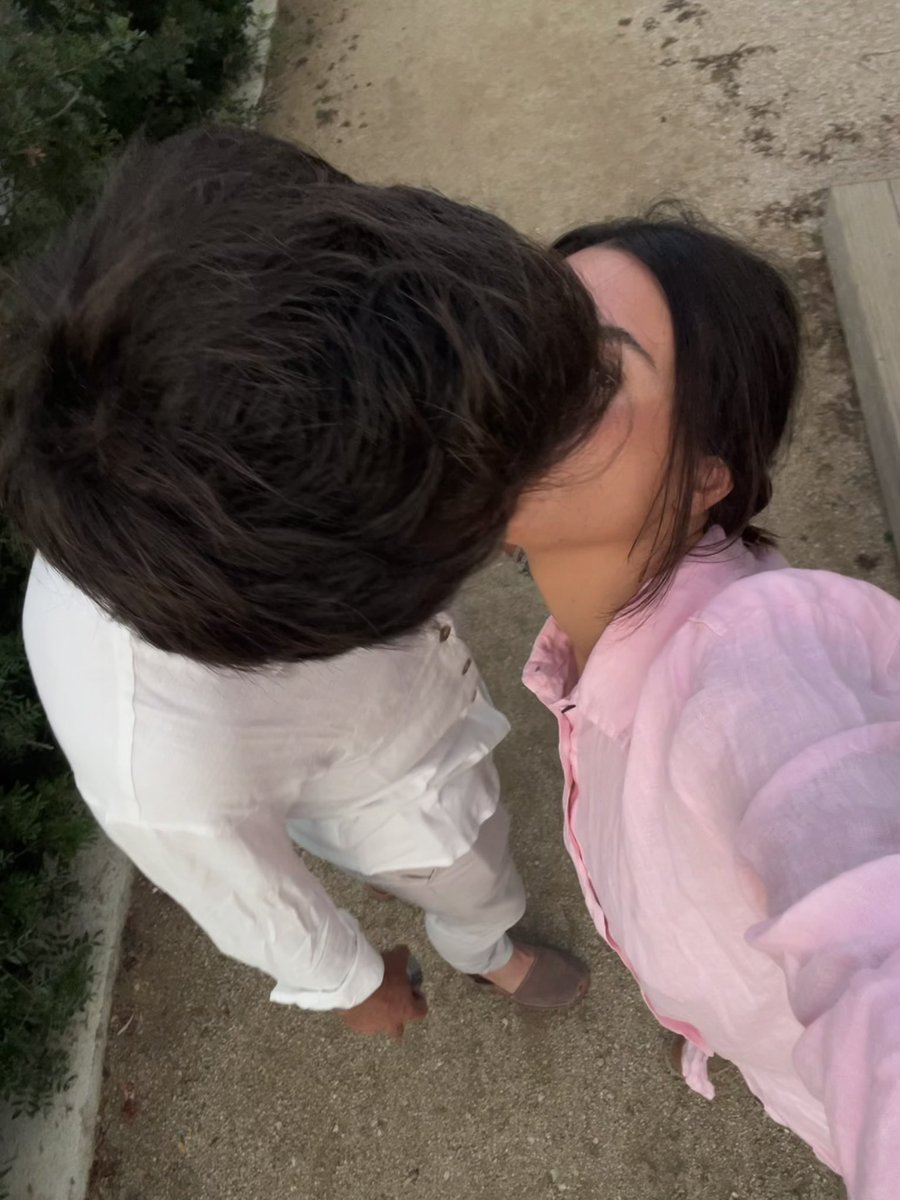 Una semana al año aquí siempre solo le pido a Dios …