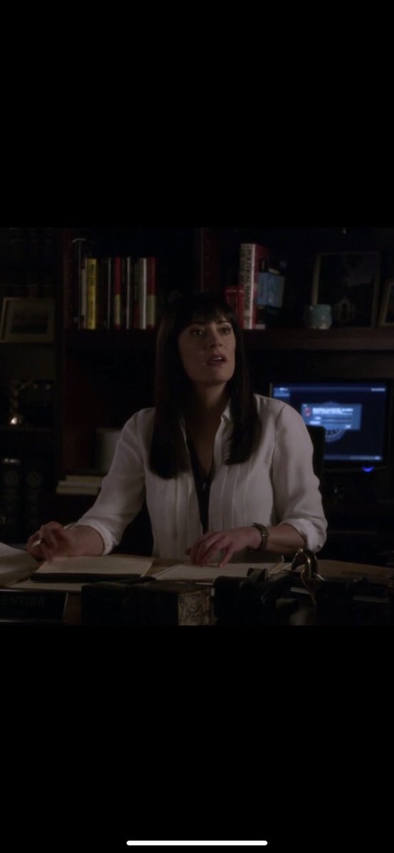 notearsItc's tweet photo. not enough of you are pushing the loser lesbian emily prentiss agenda like that is a (hot) loser https://t.co/RS5cYtuVIV