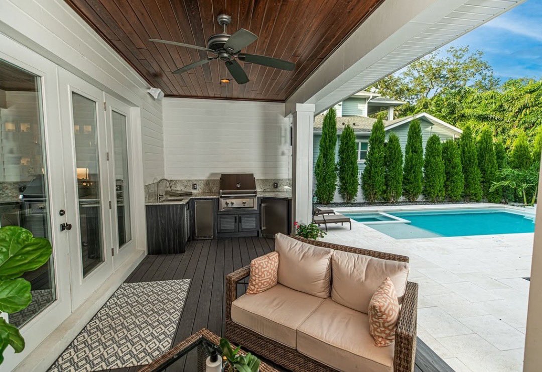 DiscoverZephyr's tweet image. This is what backyard dreams are made of.✨
The Presrv™ Outdoor Beverage Cooler blends seamlessly into this luxe outdoor kitchen. Designed to perform in any weather, it’s the ultimate host for sunny days & starry nights.
⠀
Credit: @justgrillin
Cooler: Outdoor Refrigerator