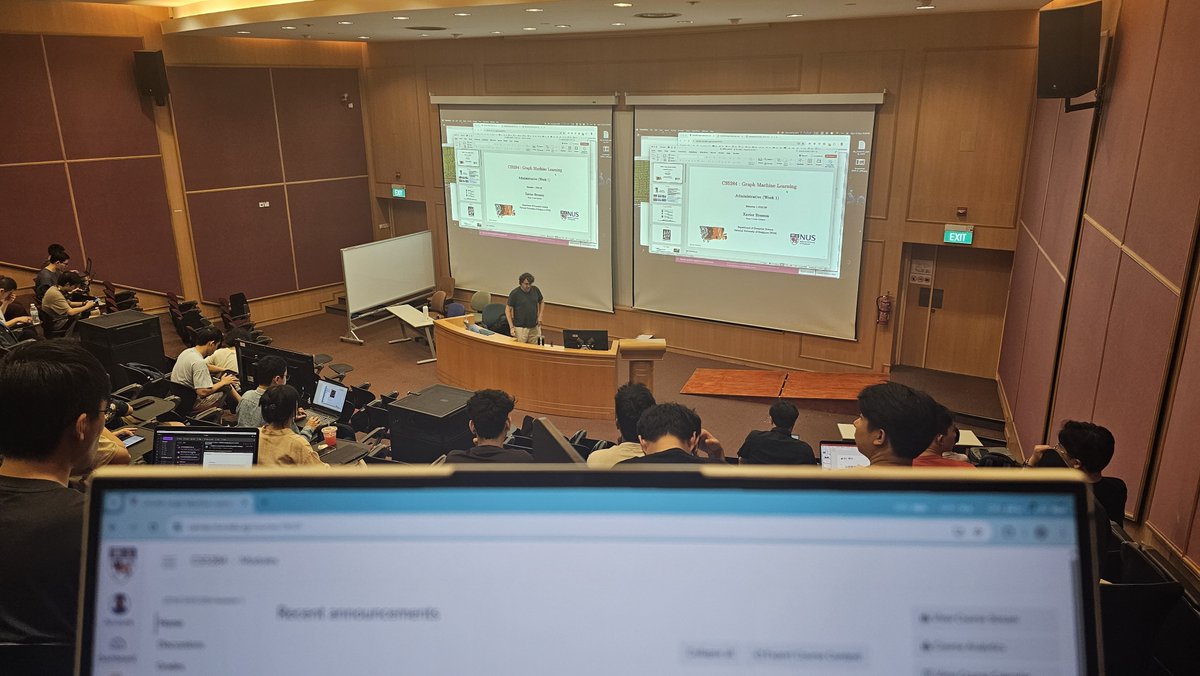 Sri26762339's tweet image. With Legendary prof. Xavier Bresson
#graph #graphml #machinelearning #ml #AI #ArtificialIntelligence #mathematics