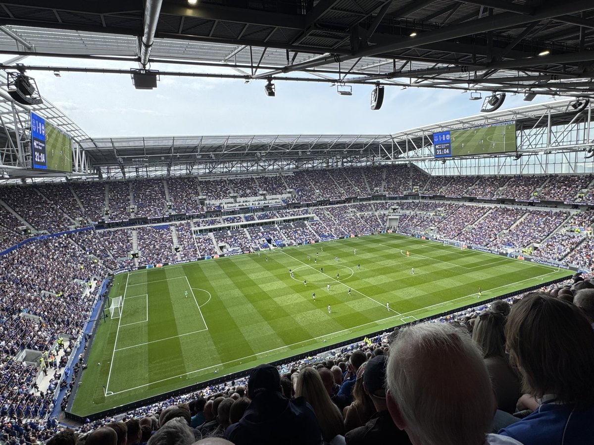 ⁦<a href="/Everton/">Everton</a>⁩ - just …wow. Breathtaking. Picture does’t do it justice. Home. 💙