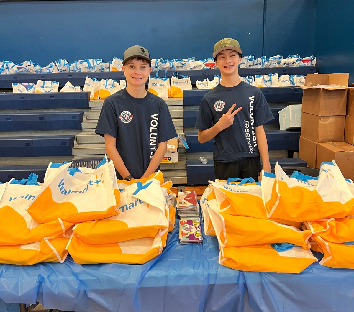Backpacks + Walmart bags filled with supplies 🎒💛

At Tampa Police’s back-to-school event, officers teamed up with volunteers to support local families. 
#KWN #WalmartCommunity 
<a href="/TampaPD/">Tampa Police Department</a>