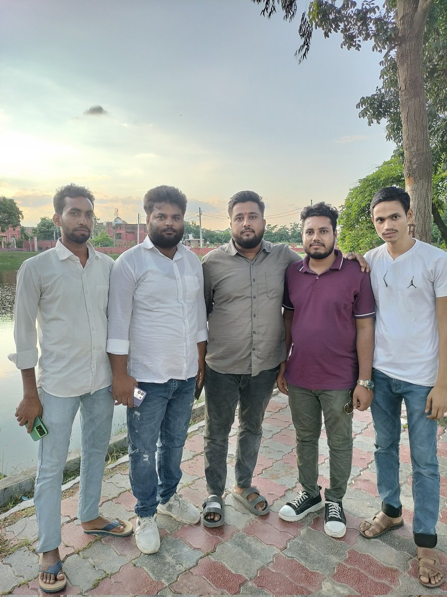 biharibabusl's tweet photo. NSUI दरभंगा ने ललित नारायण मिथिला विश्वविद्यालय कैंपस में 27 अगस्त 2025 को मिथिला की पावन धरती, दरभंगा में होने वाली #VoterAdhikarYatra की तैयारी को लेकर एकजुट होकर रणनीति बनाई जिसमें मैं शामिल हुआ
#VoterAdhikarYatra 
@RahulGandhi @priyankagandhi @kanhaiyakumar https://t.co/mPGFGsTZKr