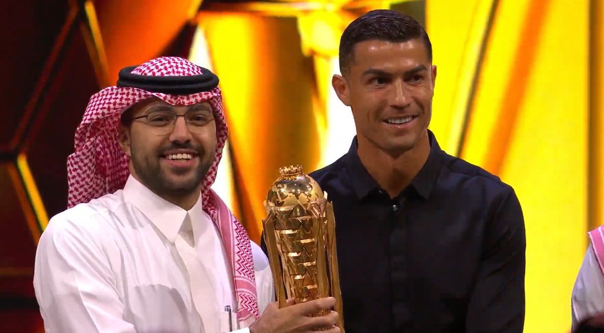 King of the jungle , king of the football 🦅🐐